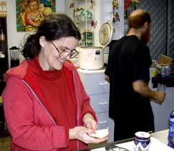 Debra and Michael cooking at Lunn Fabrics.Susan Shie 2004.