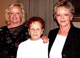 Penny, Aunt Mary, Diane.Susan Shie 2005.